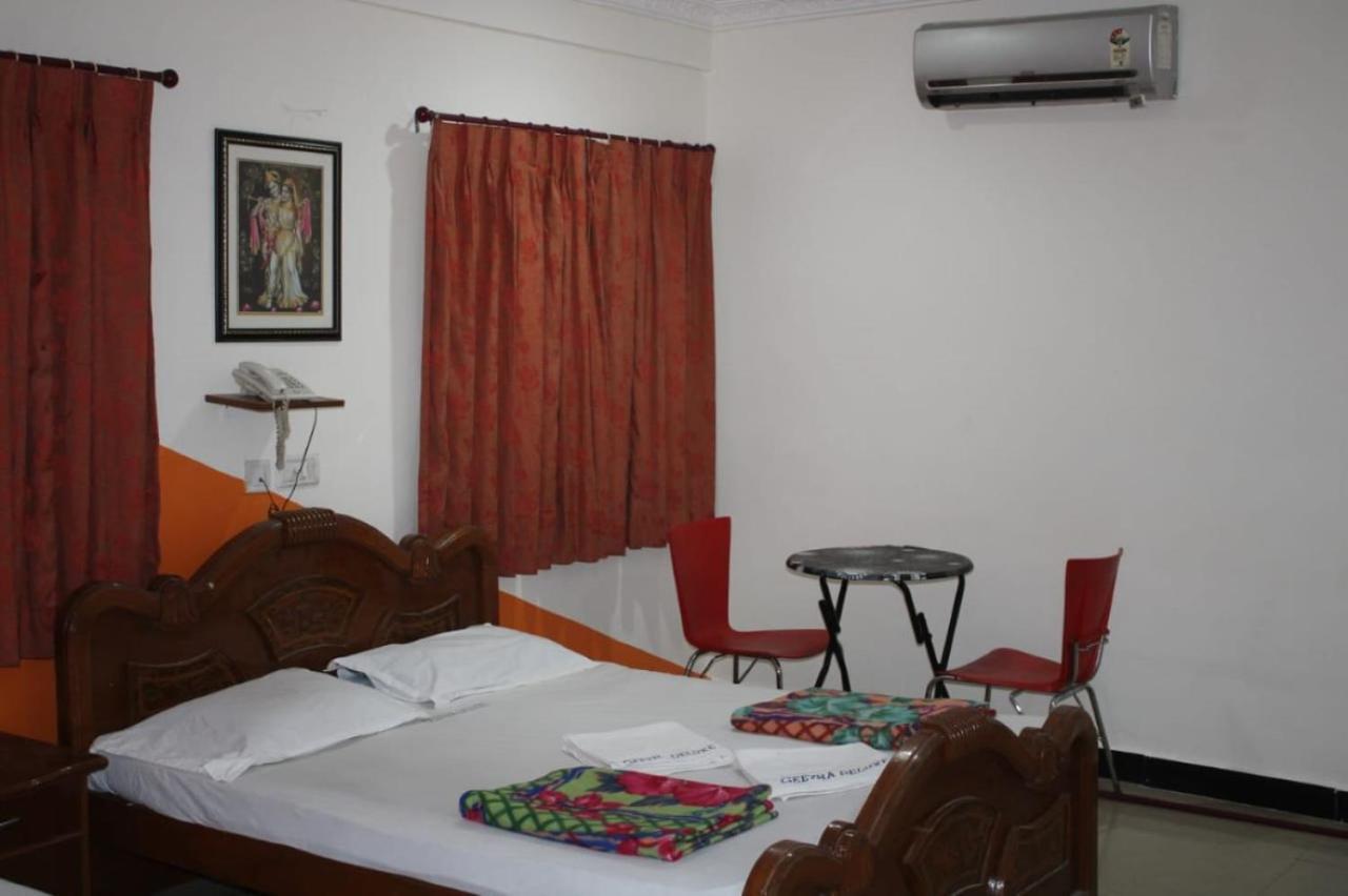 Hotel Sudhiksha Deluxe Rāmeswaram Exteriör bild